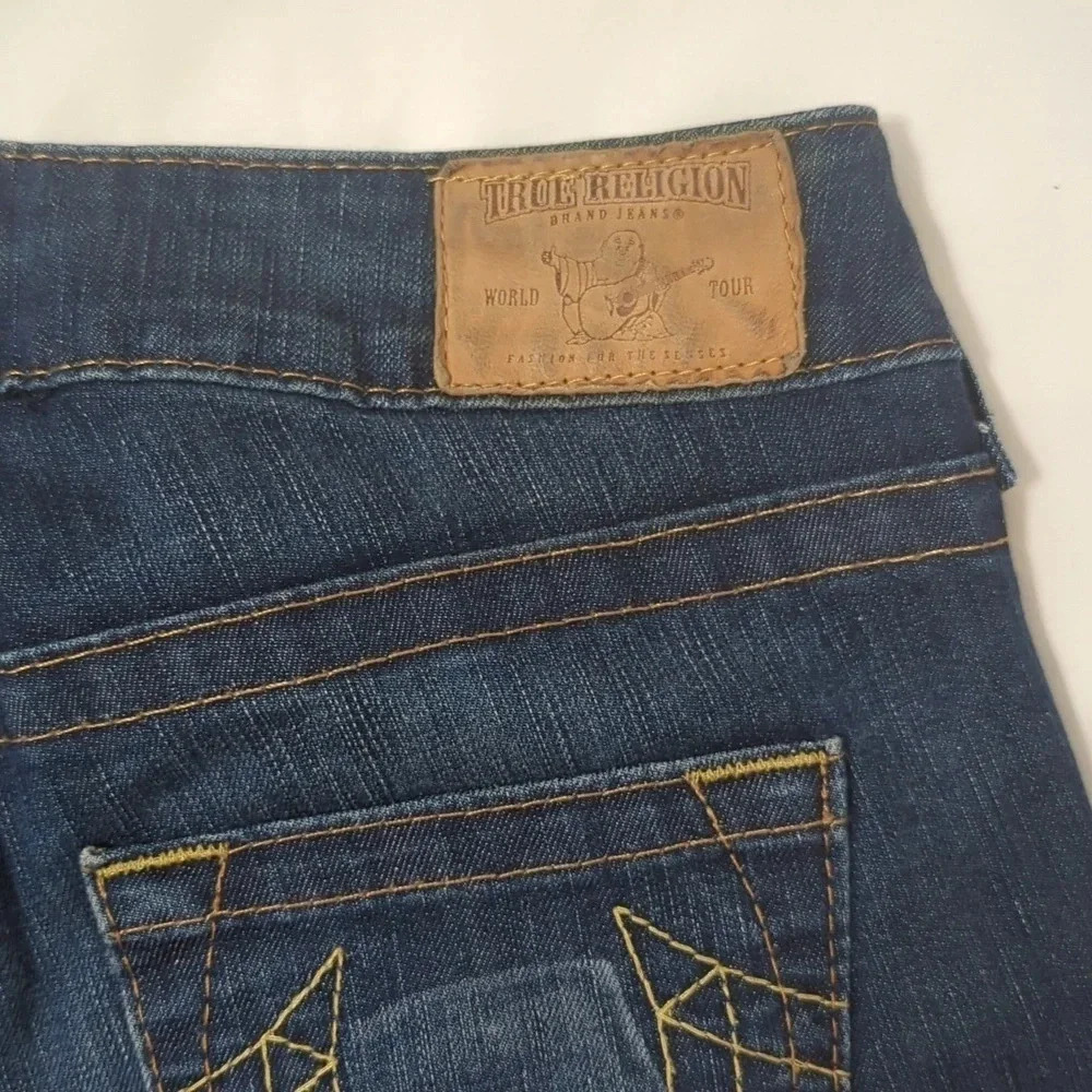 True Religion Riley Mid Rise Bermuda Short, Color Walking Dream Size 26 - Picture 9 of 14